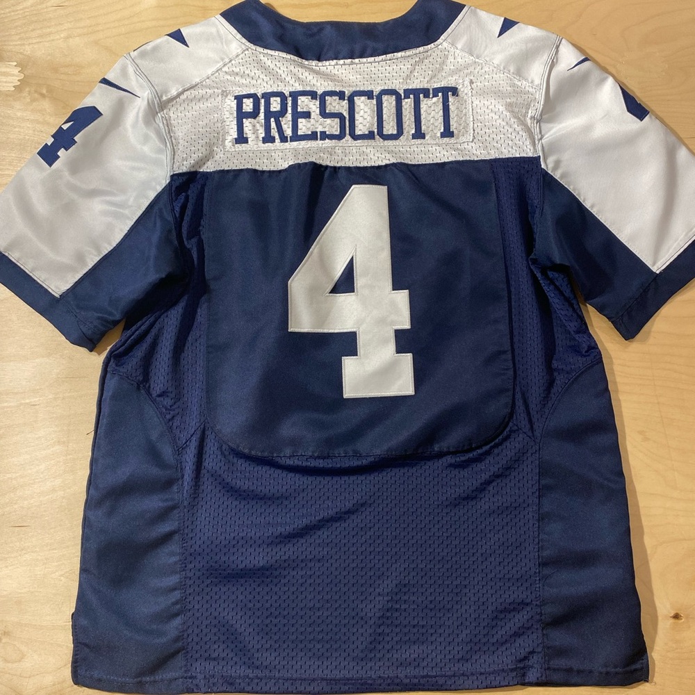 Nike Navy and White Sports Jersey 44 (OB) - Picture 8 of 8